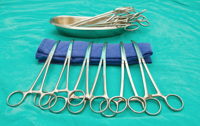Surgical_instruments_operating_room